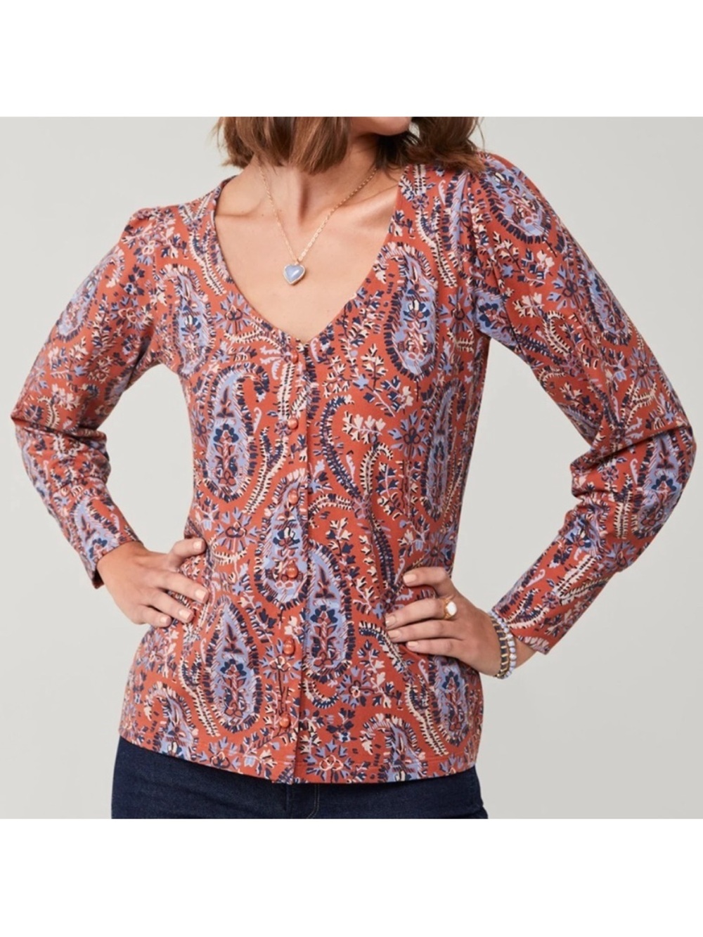 NEW Spartina 449 Rochelle Button Down 
V-Neck Top Sz Medium Coastal luxury.   20